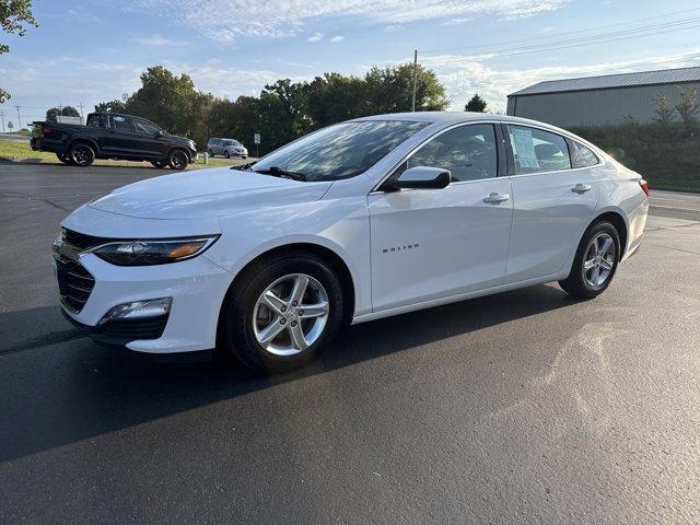 Photo of 2024 Summit White Chevrolet Malibu