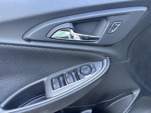 Photo of 2024 Summit White Chevrolet Malibu