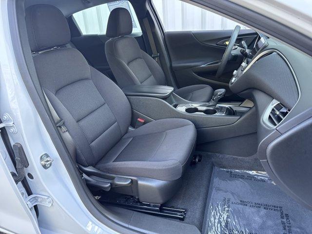 Photo of 2024 Summit White Chevrolet Malibu