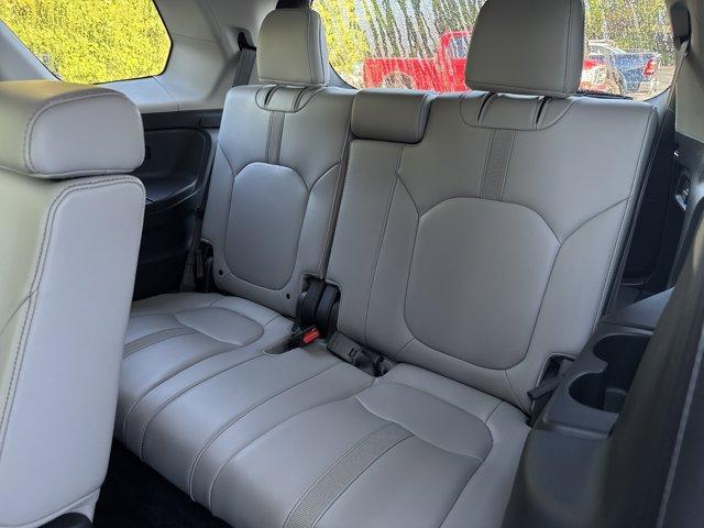 Photo of 2025 Blue Honda Pilot