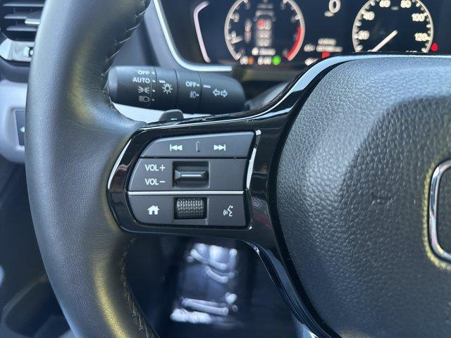 Photo of 2025 Blue Honda Pilot