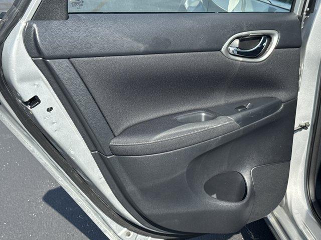 Photo of 2015 Brilliant Silver Nissan Sentra