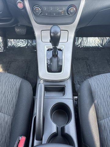 Photo of 2015 Brilliant Silver Nissan Sentra