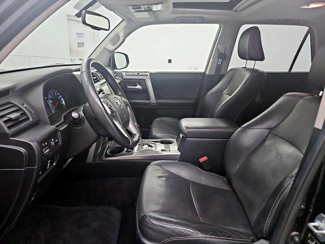 Photo of 2017 Black Toyota 4Runner