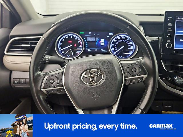 Photo of 2021 White Toyota Camry