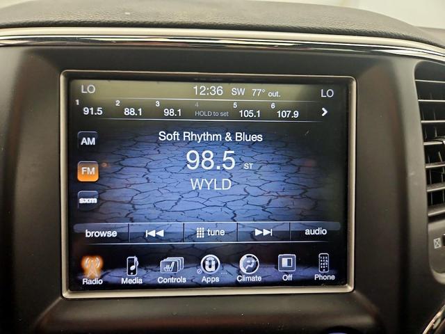 Photo of 2017 Black Jeep Grand Cherokee