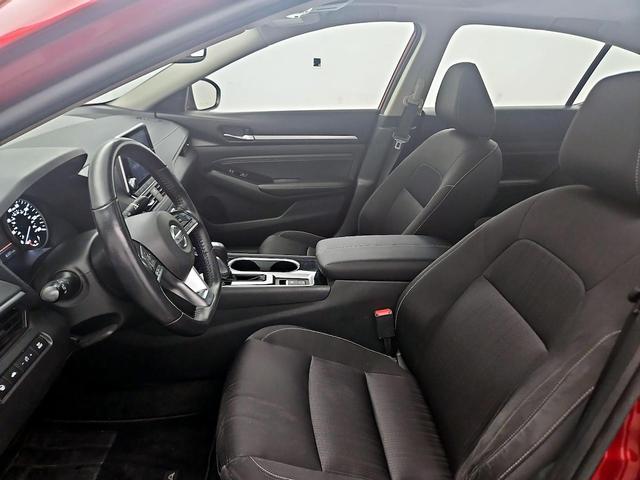 Photo of 2020 Red Nissan Altima