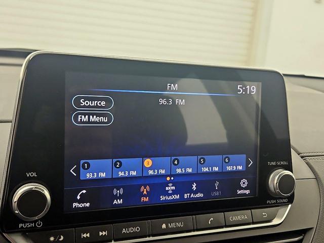 Photo of 2020 Red Nissan Altima