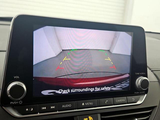 Photo of 2020 Red Nissan Altima
