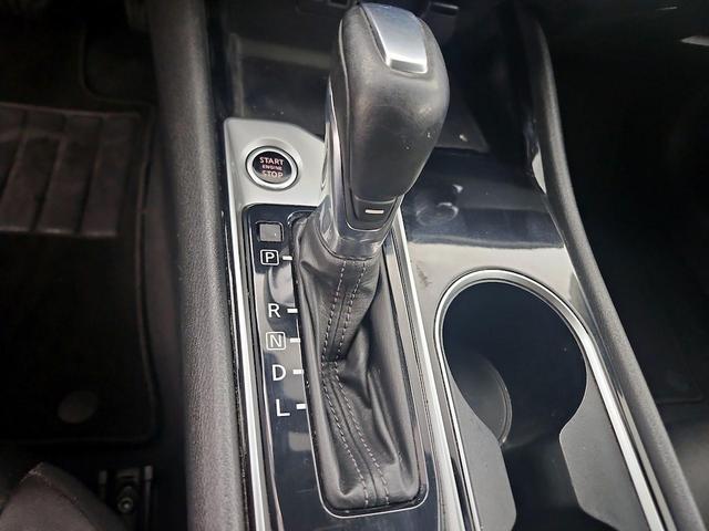 Photo of 2020 Red Nissan Altima