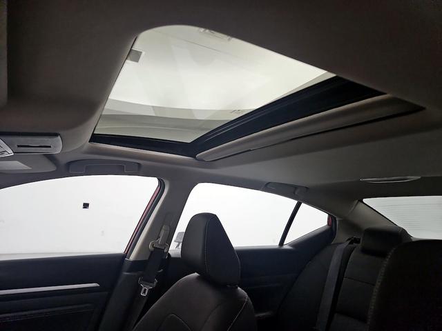 Photo of 2020 Red Nissan Altima