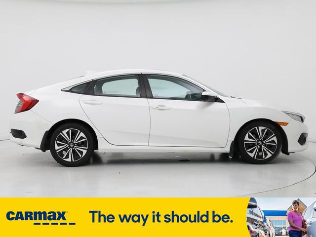 Photo of 2017 White Honda Civic