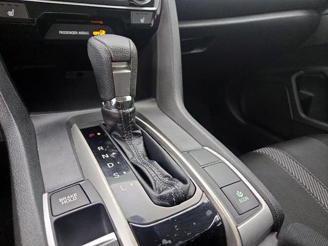 Photo of 2017 White Honda Civic
