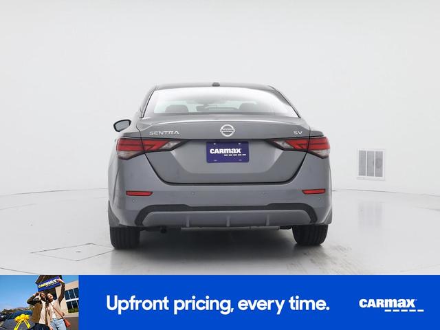 Photo of 2021 Gray Nissan Sentra