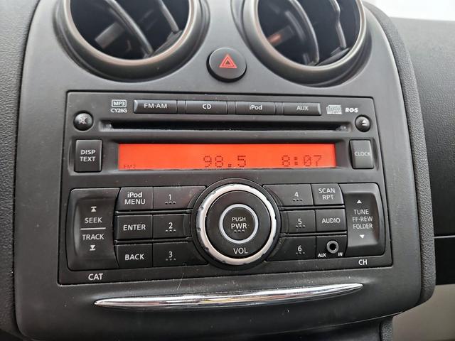 Photo of 2014 Red Nissan Rogue Select