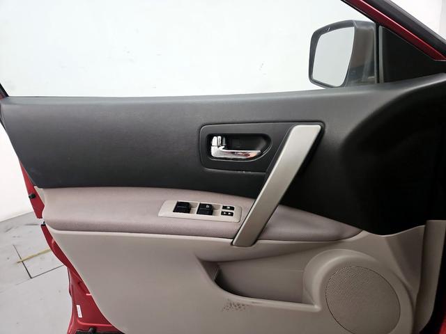 Photo of 2014 Red Nissan Rogue Select