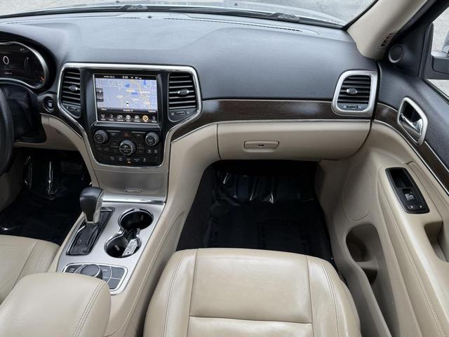 Photo of 2017 Billet Silver Metallic Clearcoat Jeep Grand Cherokee