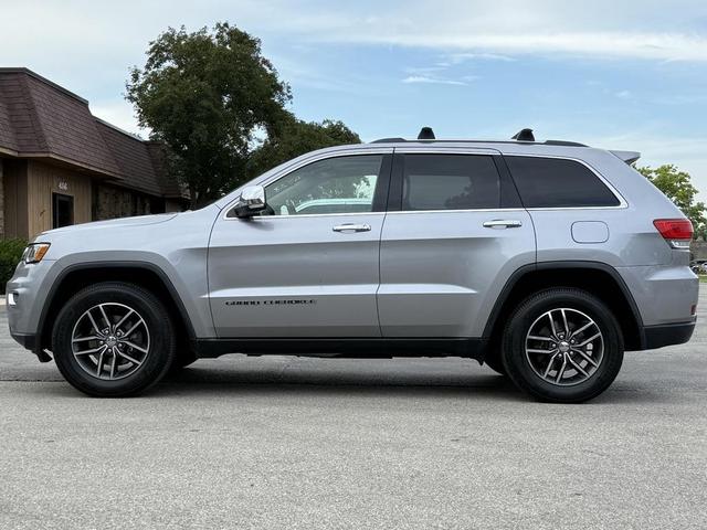 Photo of 2017 Billet Silver Metallic Clearcoat Jeep Grand Cherokee