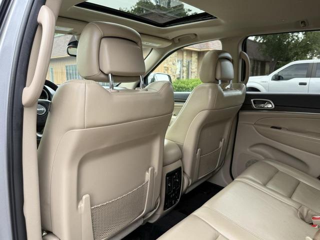 Photo of 2017 Billet Silver Metallic Clearcoat Jeep Grand Cherokee