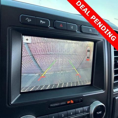 Photo of 2018 White Platinum Metallic Tri-Coat Ford Expedition Max