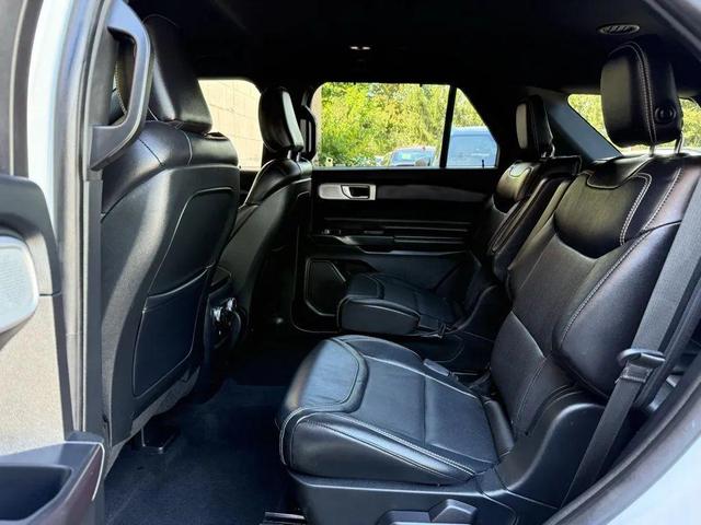 Photo of 2020 Star White Metallic Tri-Coat Ford Explorer