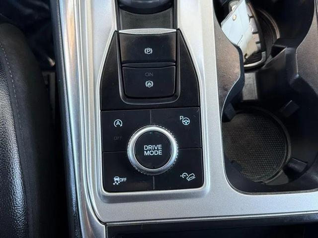 Photo of 2020 Star White Metallic Tri-Coat Ford Explorer
