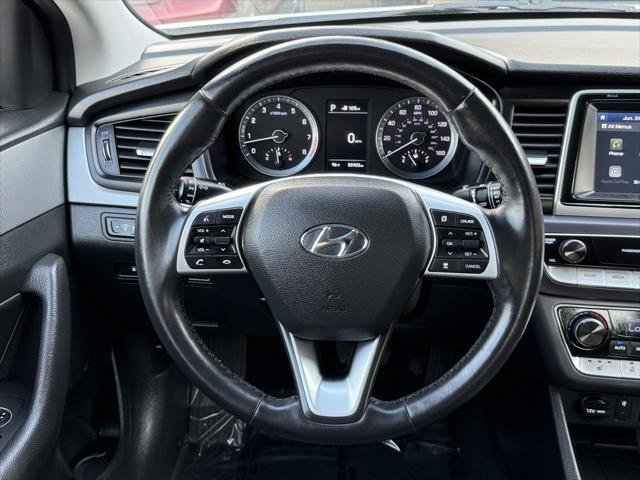 Photo of 2019 Quartz White Pearl Hyundai SONATA