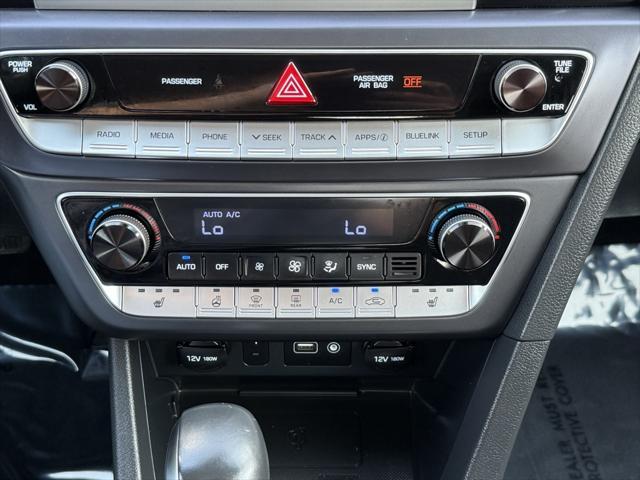 Photo of 2019 Quartz White Pearl Hyundai SONATA