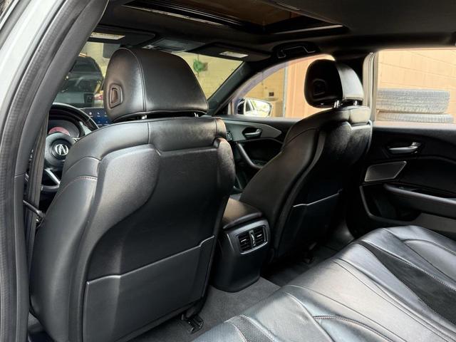 Photo of 2021 Platinum White Pearl Acura TLX