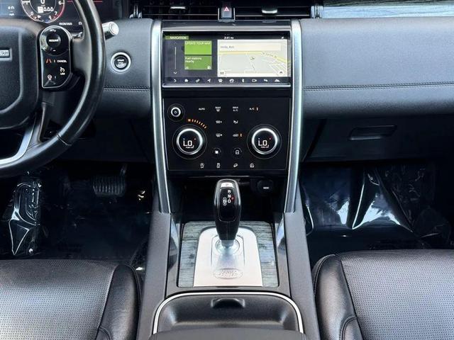 Photo of 2020 Indus Silver Metallic Land Rover Discovery Sport
