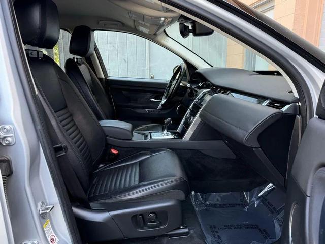 Photo of 2020 Indus Silver Metallic Land Rover Discovery Sport