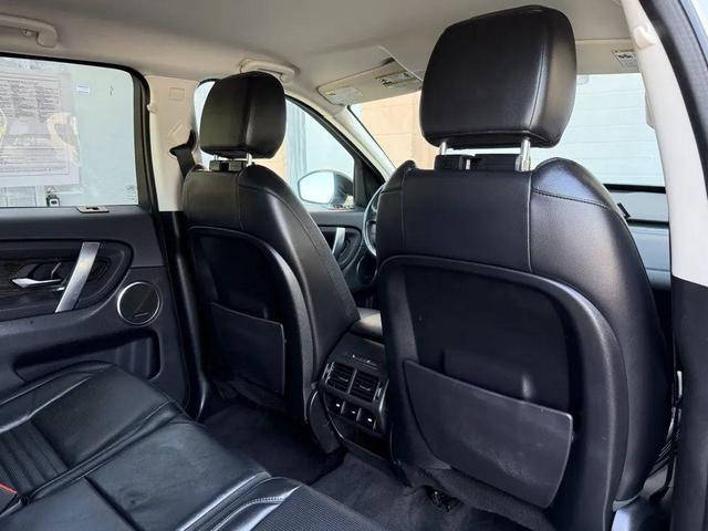 Photo of 2020 Indus Silver Metallic Land Rover Discovery Sport
