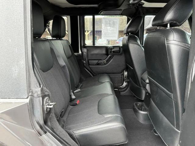 Photo of 2017 Billet Silver Metallic Clearcoat Jeep Wrangler Unlimited