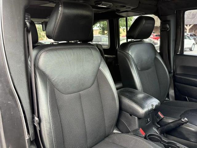 Photo of 2017 Billet Silver Metallic Clearcoat Jeep Wrangler Unlimited