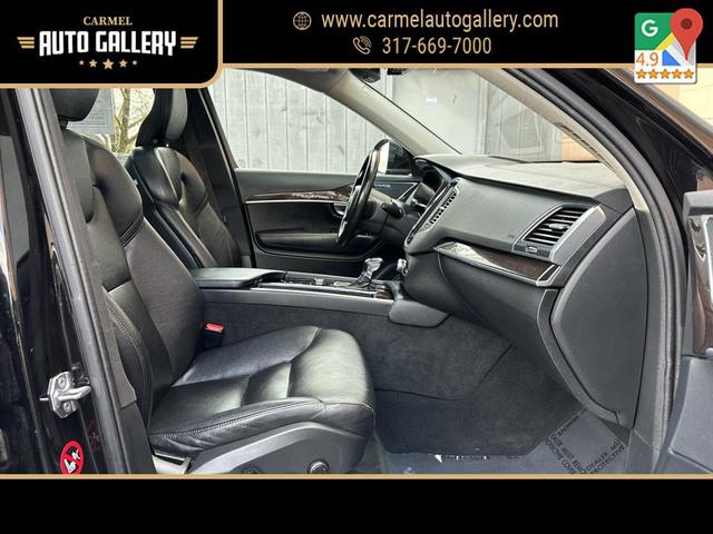 Photo of 2019 Onyx Black Metallic Volvo XC90