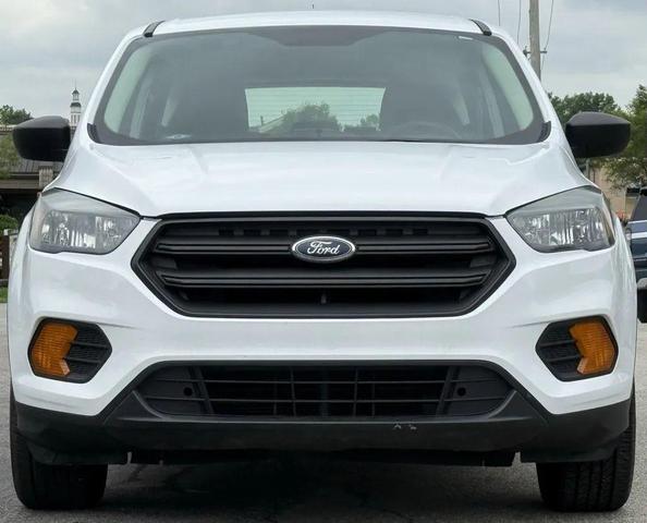 Photo of 2019 Oxford White Ford Escape