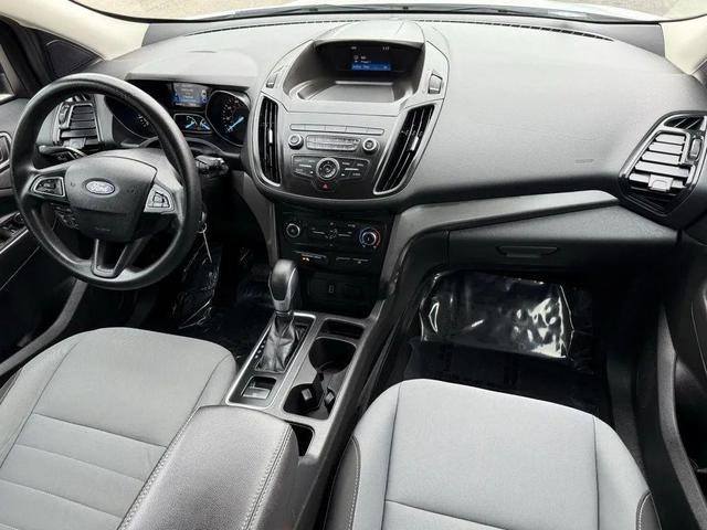 Photo of 2019 Oxford White Ford Escape