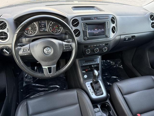 Photo of 2017 Deep Black Volkswagen Tiguan