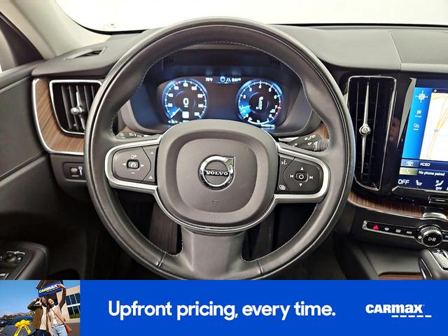 Photo of 2021 White Volvo XC60