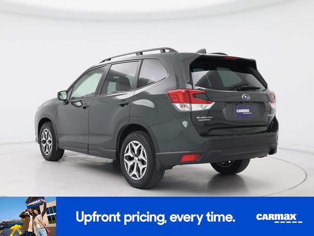 Photo of 2023 Green Subaru Forester