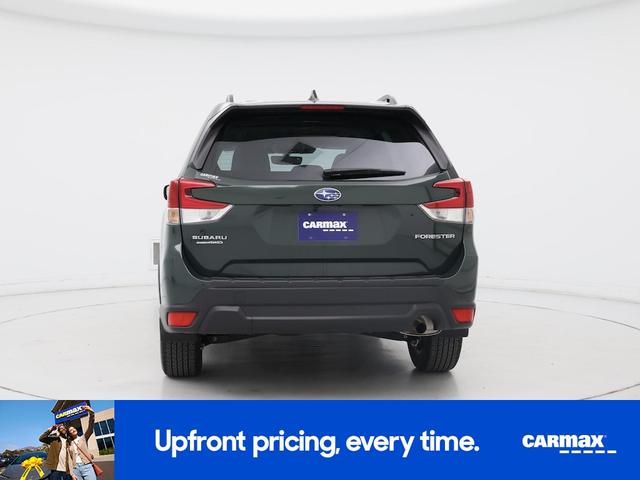 Photo of 2023 Green Subaru Forester