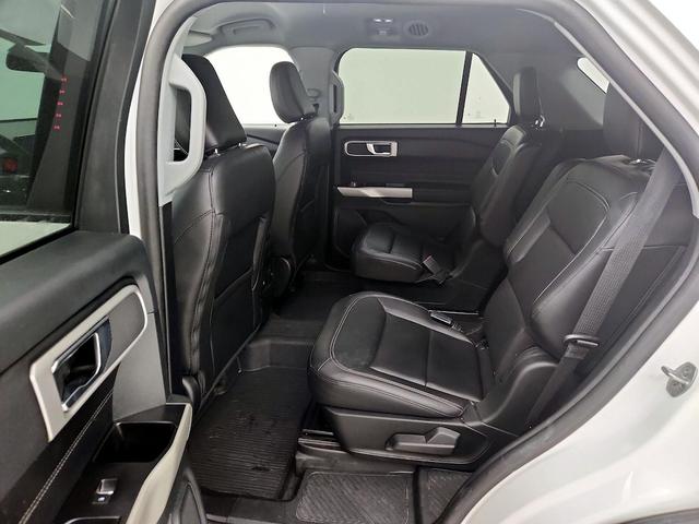 Photo of 2022 White Ford Explorer