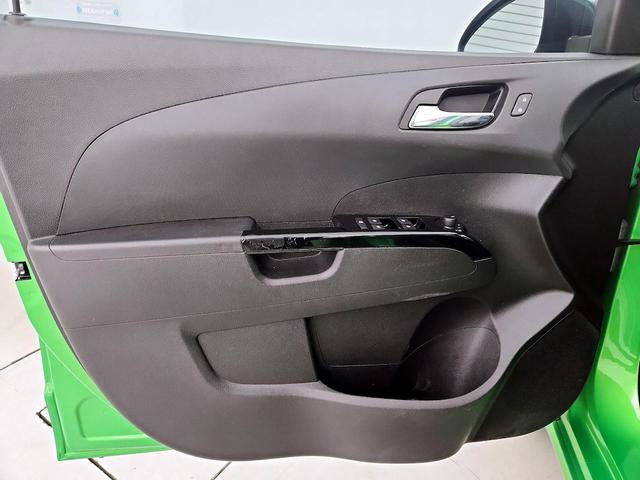Photo of 2015 Green Chevrolet Sonic
