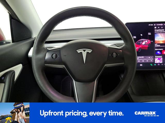 Photo of 2021 Red Tesla Model Y