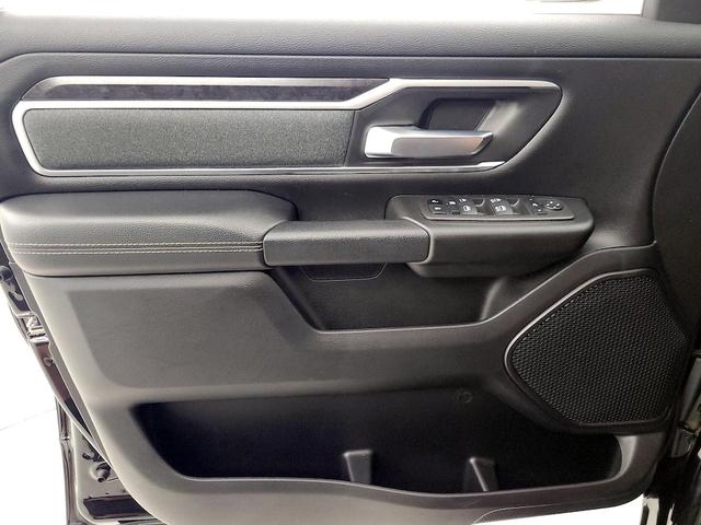 Photo of 2022 Black RAM 1500