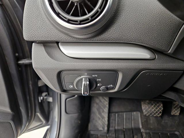 Photo of 2015 Gray Audi A3