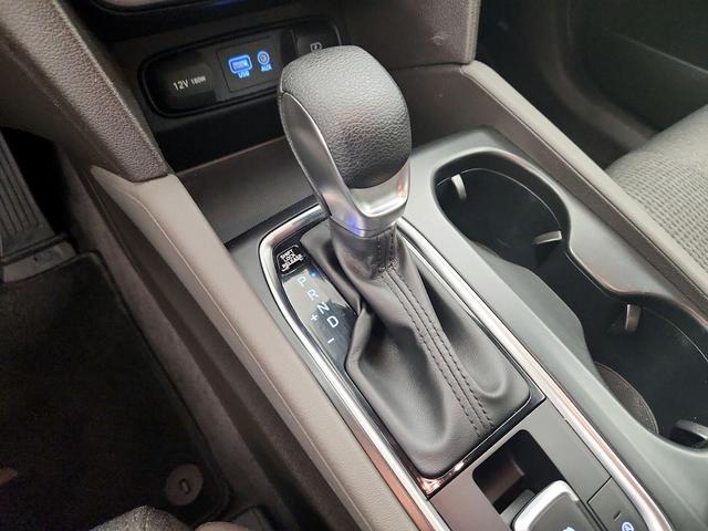 Photo of 2020 White Hyundai SANTA FE