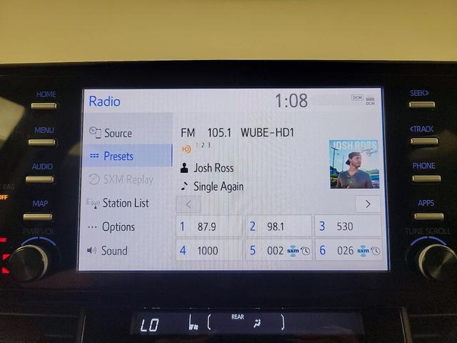 Photo of 2022 Blue Toyota Sienna