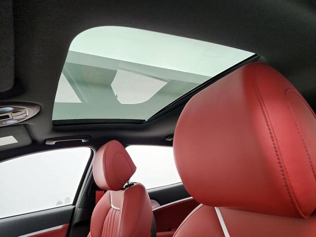 Photo of 2023 Silver Genesis G70