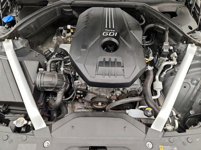 Photo of 2023 Silver Genesis G70